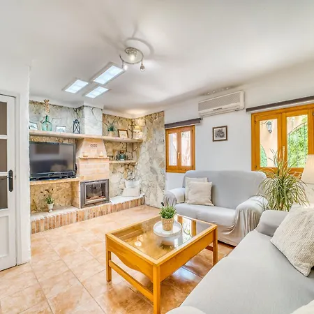 Charming In Alcudia (Mallorca)